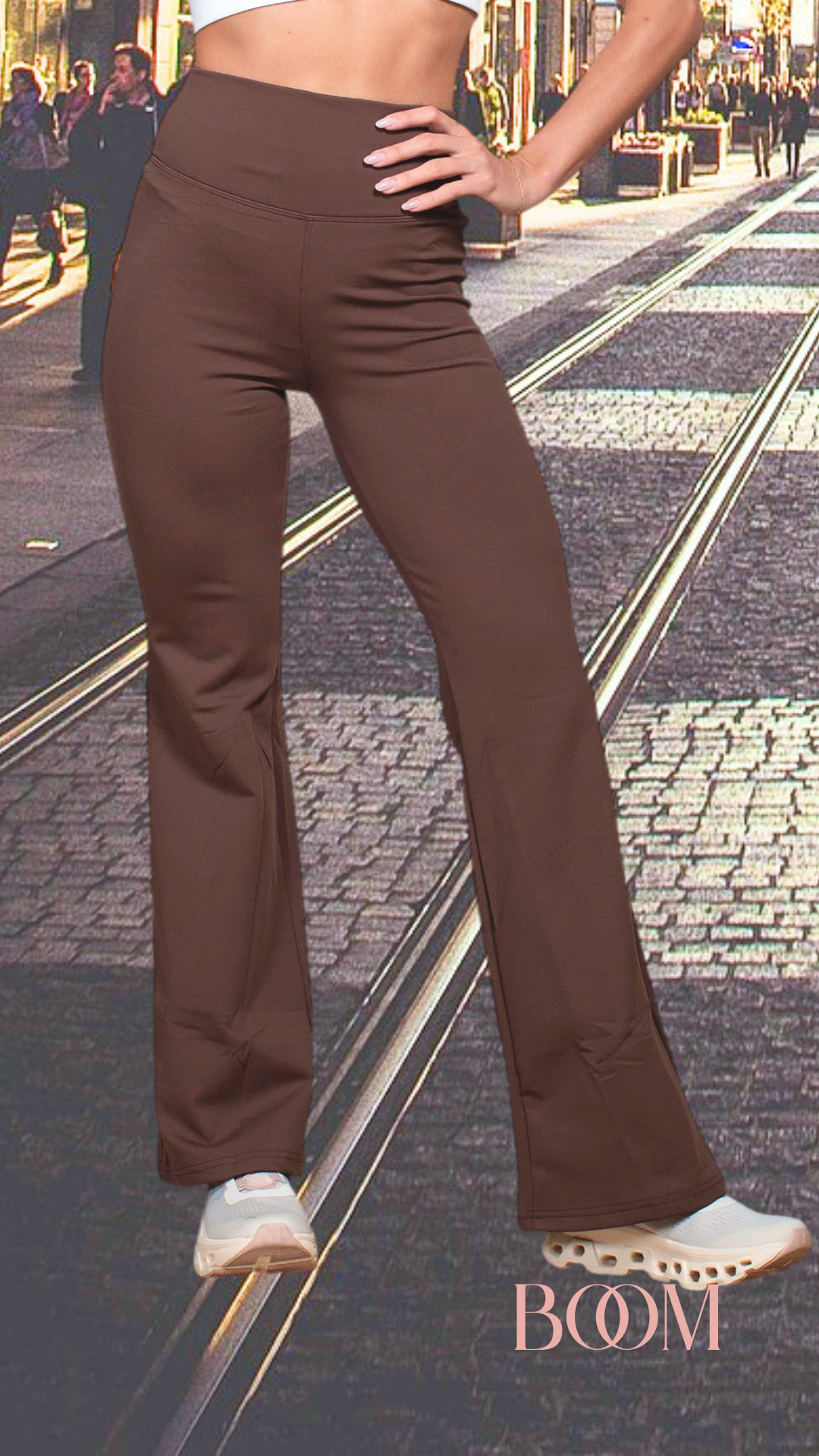 Leggins deportivo acampanado