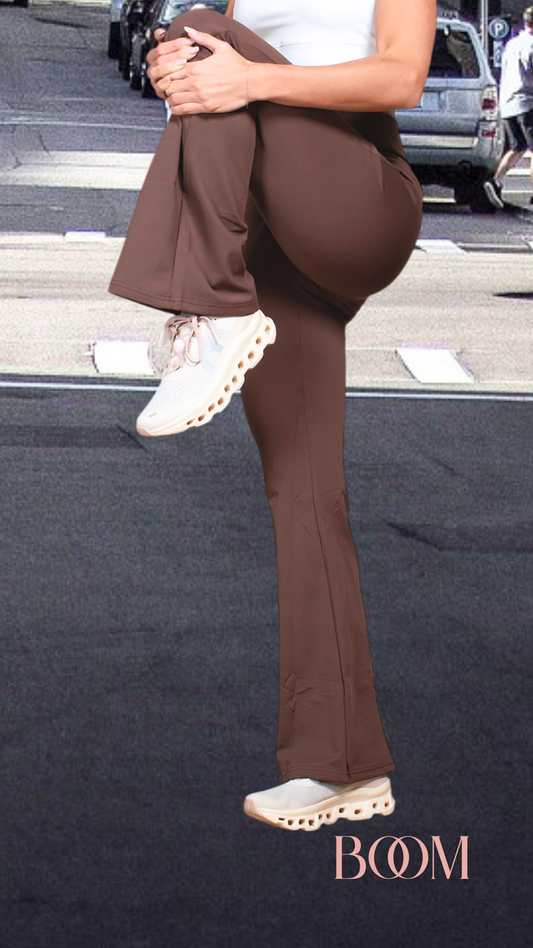 Leggins deportivo acampanado