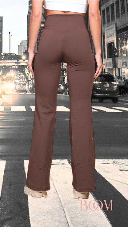 Leggins deportivo acampanado